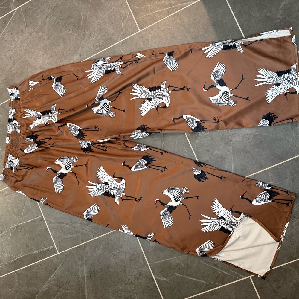 Dressed in LALA brown crane pants